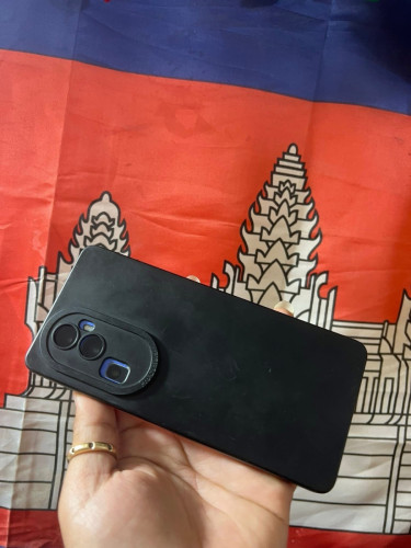 Oppo reno10 5g / ram12g+12g / 256g / CN sim 2 / សុំណុំហ្សុីន លក់តំលៃក្រោមទីផ្សារនៅកម្ពុជា 90$ ដាច់