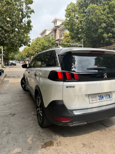 Peugeot 5008 2021ម្ចាស់ផ្ទាល់