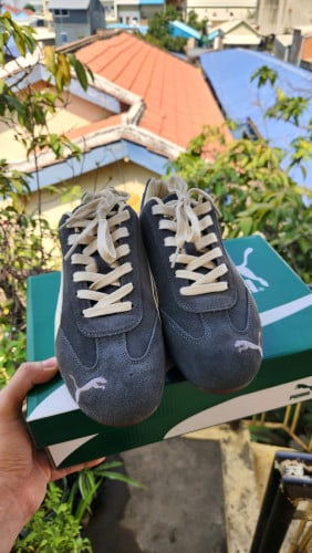 Puma SpeedCat Size 42 Color Grey (ពណ៍ប្រផេះ ពណ៍កំរ)
