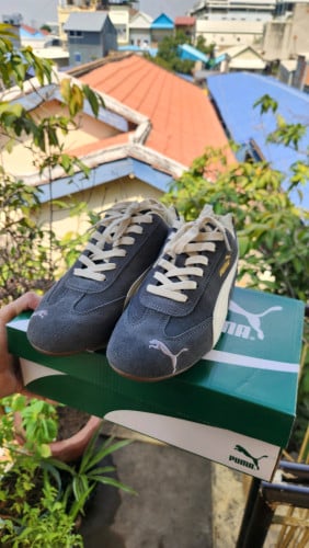 Puma SpeedCat Size 42 Color Grey (ពណ៍ប្រផេះ ពណ៍កំរ)