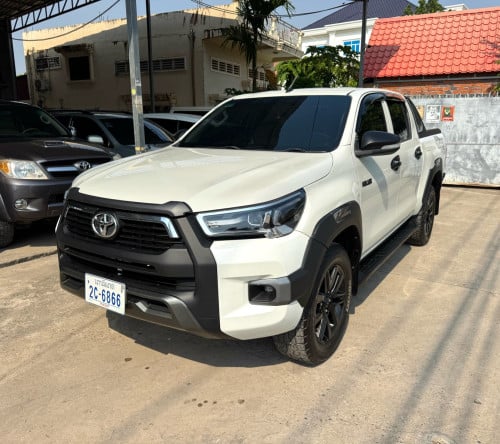 TOYOTA HILUX REVO 2016 អូតូកាប់ពីតាស់