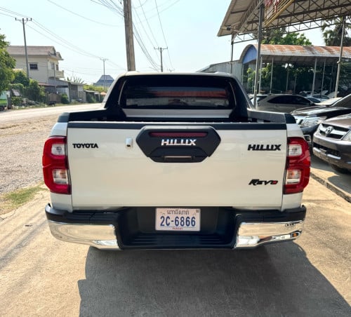 TOYOTA HILUX REVO 2016 អូតូកាប់ពីតាស់