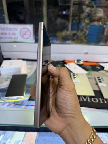 Samsung s24ultra 256G ក្រុមហ៊ុន sim2