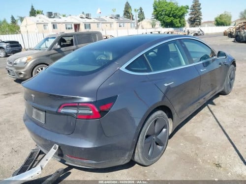 Sell Tesla 2019 Model 3 standard plus សាកមួយពេញ300ជាងគីឡូ