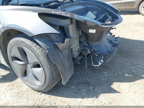 Sell Tesla 2019 Model 3 standard plus សាកមួយពេញ300ជាងគីឡូ