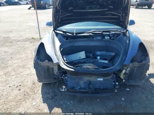 Sell Tesla 2019 Model 3 standard plus សាកមួយពេញ300ជាងគីឡូ