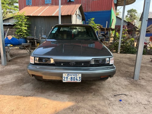 Toyota Camry 1990