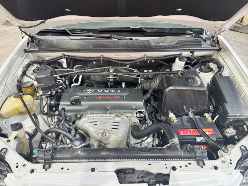 Toyota Highlander 2002 បួនម៉ាសុីន គ្រឿងក្នុងពណ៌លឿង កៅអីចុច auto ឡានថ្មីណាស់