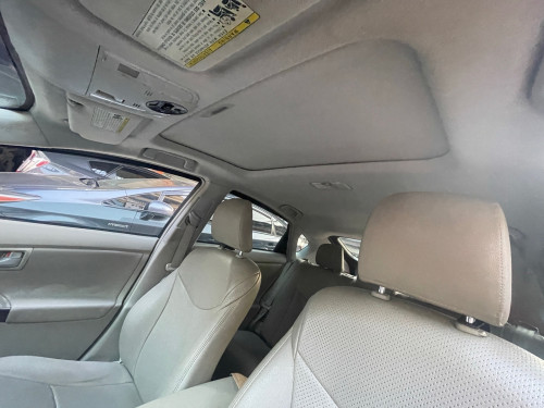Toyota Prius 2010 option4 sola ឡើង 2012 ហើយ យ៉ាន់ option5