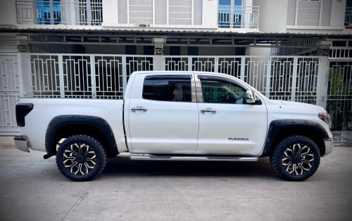 Toyota tundra 2007 up to 2021 ប៉ុង2 limited
