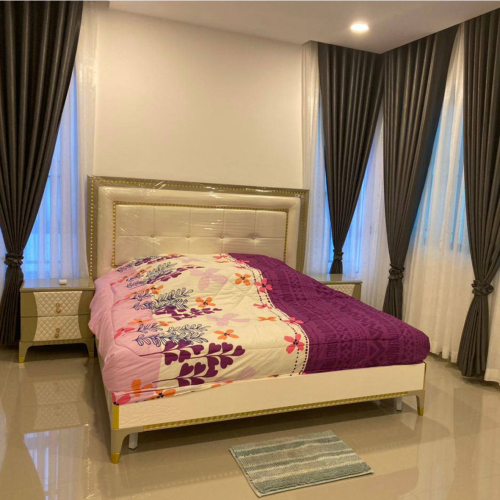 Twin Villa For Urgent Sale in Borey Chip Mong Land (Street 271)