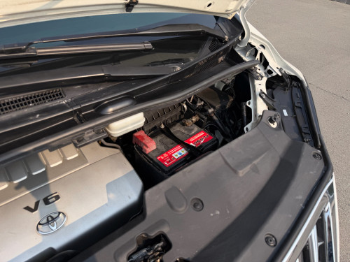 Vellflire ឡេីង Lexus LM 350 ឆ្នាំ2015 ឡេីង 2022