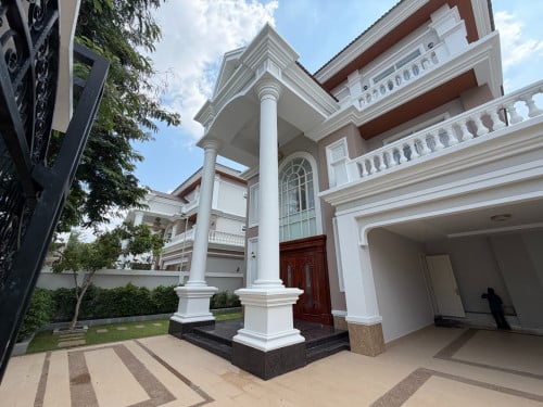 Villa for rent and sell Borey Penghout | វីឡាជួល-លក់ បុរីពេងហួតបឹងស្នោរ