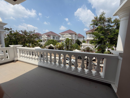 Villa for rent and sell Borey Penghout | វីឡាជួល-លក់ បុរីពេងហួតបឹងស្នោរ