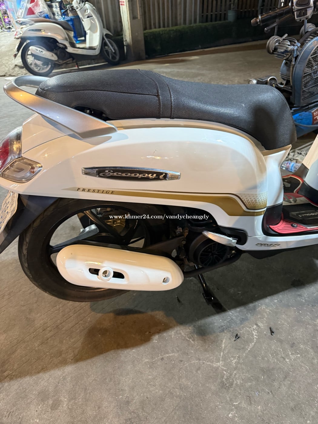 Scoopy i