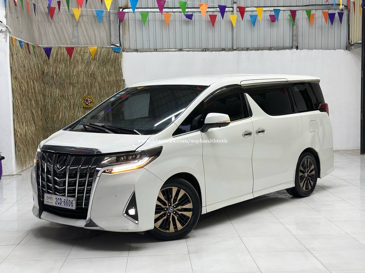 សាងបានបងៗតម្លៃល្អ ALPHARD 2015 Up 2022