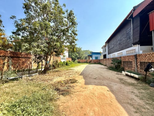 ដីលំនៅឋានក្បែរផ្សារទំនើបអង្គរផ្លូវជាតិលេខ៦ ក្រុងសៀមរាប