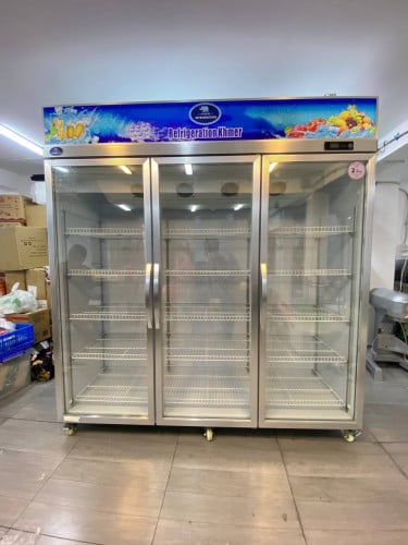 ទូក្លាសេទ្វារបីថ្មី ធានា១ឆ្នាំ