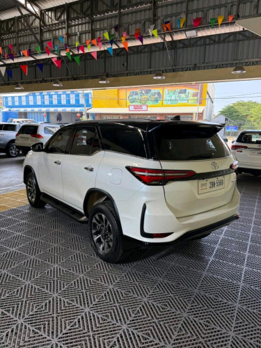 ឡានលក់