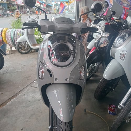 ហាង លឹម ហ៑ួរ មានសេវ៉ាបង់រំលួស ទាំងម៉ូតូថ្មី១តឹក  ម៉ូតូតូចធំ