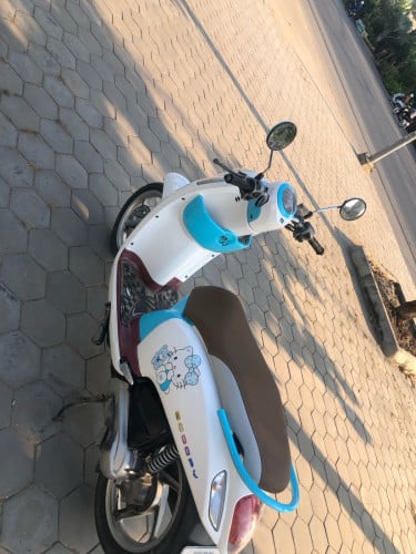ម៉ូតូផែនខ្ចីម៉ាសុីតាន់