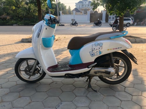 ម៉ូតូផែនខ្ចីម៉ាសុីតាន់