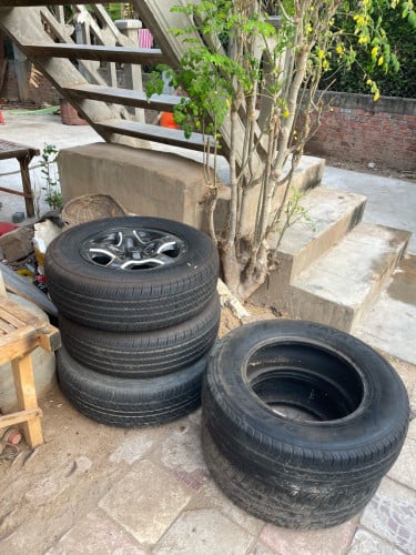 លក់យាន់នឹងកង់ 2 គូរ រង្វង់ R16 225/70