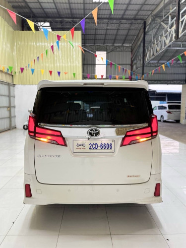 សាងបានបងៗតម្លៃល្អ ALPHARD 2015 Up 2022