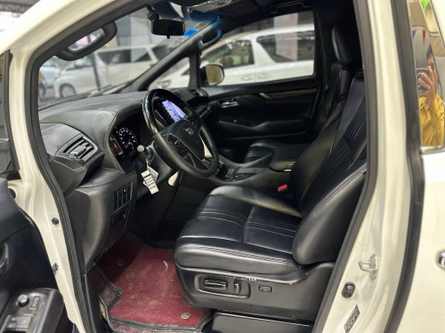 សាងបានបងៗតម្លៃល្អ ALPHARD 2015 Up 2022