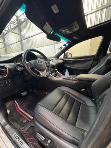 雷克萨斯-NX200T F-Sport