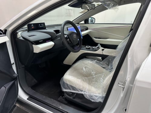 🚙✨Toyota bZ5Xនេះជារថយន្តអគ្គិសនី (EV) SUV ធំមួយរបស់ Toyota ក្នុងស៊េរី bZ (Beyond Zero)