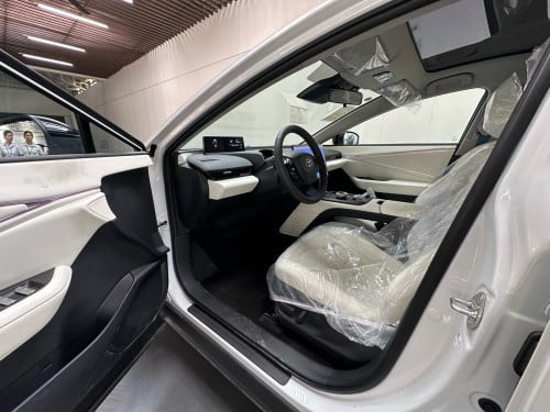 🚙✨Toyota bZ5Xនេះជារថយន្តអគ្គិសនី (EV) SUV ធំមួយរបស់ Toyota ក្នុងស៊េរី bZ (Beyond Zero)