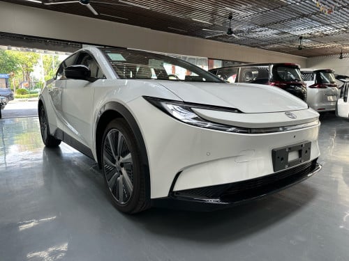 🚙✨Toyota bZ5Xនេះជារថយន្តអគ្គិសនី (EV) SUV ធំមួយរបស់ Toyota ក្នុងស៊េរី bZ (Beyond Zero)