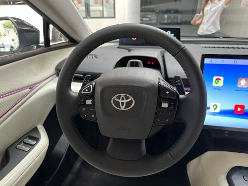 🚙✨Toyota bZ5Xនេះជារថយន្តអគ្គិសនី (EV) SUV ធំមួយរបស់ Toyota ក្នុងស៊េរី bZ (Beyond Zero)