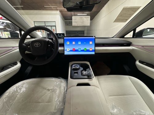 🚙✨Toyota bZ5Xនេះជារថយន្តអគ្គិសនី (EV) SUV ធំមួយរបស់ Toyota ក្នុងស៊េរី bZ (Beyond Zero)