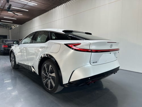 🚙✨Toyota bZ5Xនេះជារថយន្តអគ្គិសនី (EV) SUV ធំមួយរបស់ Toyota ក្នុងស៊េរី bZ (Beyond Zero)