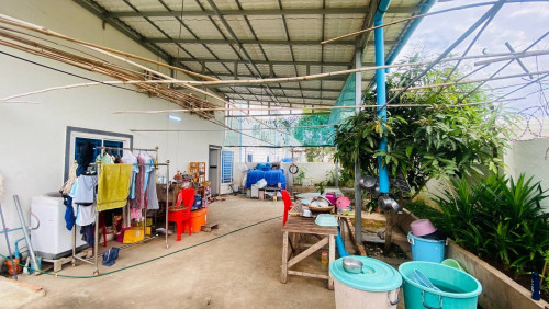 ផ្ទះជួលខាងលិចផ្លូវកប់ស្រូវ Villa For Rent