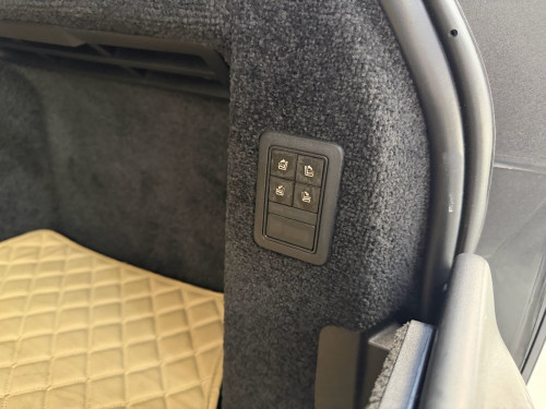 Range Rover Vogue LWB ( តួវែង ) ឆ្នាំ2015