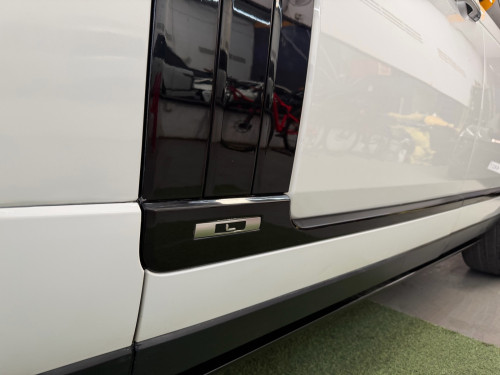 Range Rover Vogue LWB ( តួវែង ) ឆ្នាំ2015