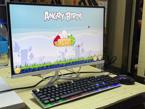 All In one 24” / Core i7-7th Gen /16GB /256GB