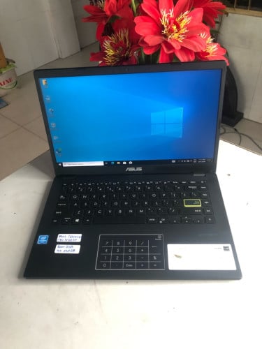 Asus N4020