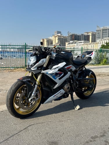 BMW S1000R