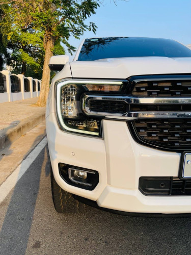 Ford Ranger XLT 2023 Bi Turbo ស្កុតថ្មី១ជុំ អត់បាញ់