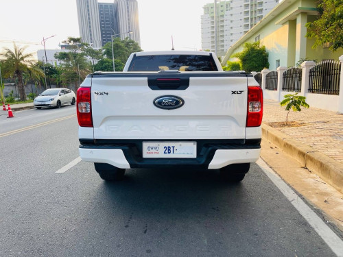 Ford Ranger XLT 2023 Bi Turbo ស្កុតថ្មី១ជុំ អត់បាញ់