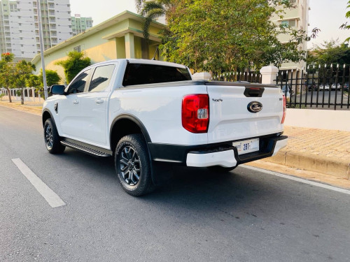 Ford Ranger XLT 2023 Bi Turbo ស្កុតថ្មី១ជុំ អត់បាញ់