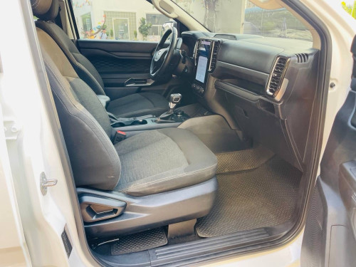 Ford Ranger XLT 2023 Bi Turbo ស្កុតថ្មី១ជុំ អត់បាញ់