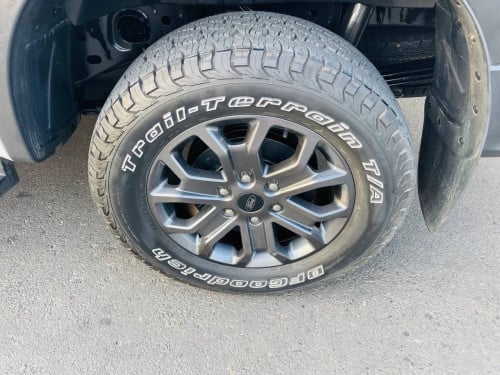 Ford Ranger XLT 2023 Bi Turbo ស្កុតថ្មី១ជុំ អត់បាញ់