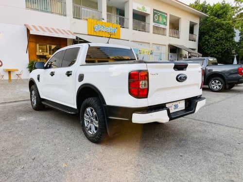 Ford Ranger XLT 2023 Bi Turbo អត់បាញ់