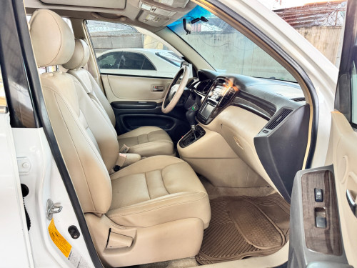 Highlander 01 limited Full option គ្រឿងក្នុងពណ៌លឿង​ ពោងសុវត្ថិភាព​4 ពូកស្បែកស្រុីន​ ថ្មីណាស់​