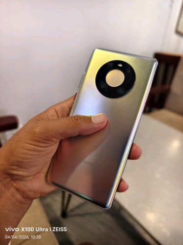 Huawei Mate 40 Pro 8g/256g_CH(វៃដូរបាន)👉$175